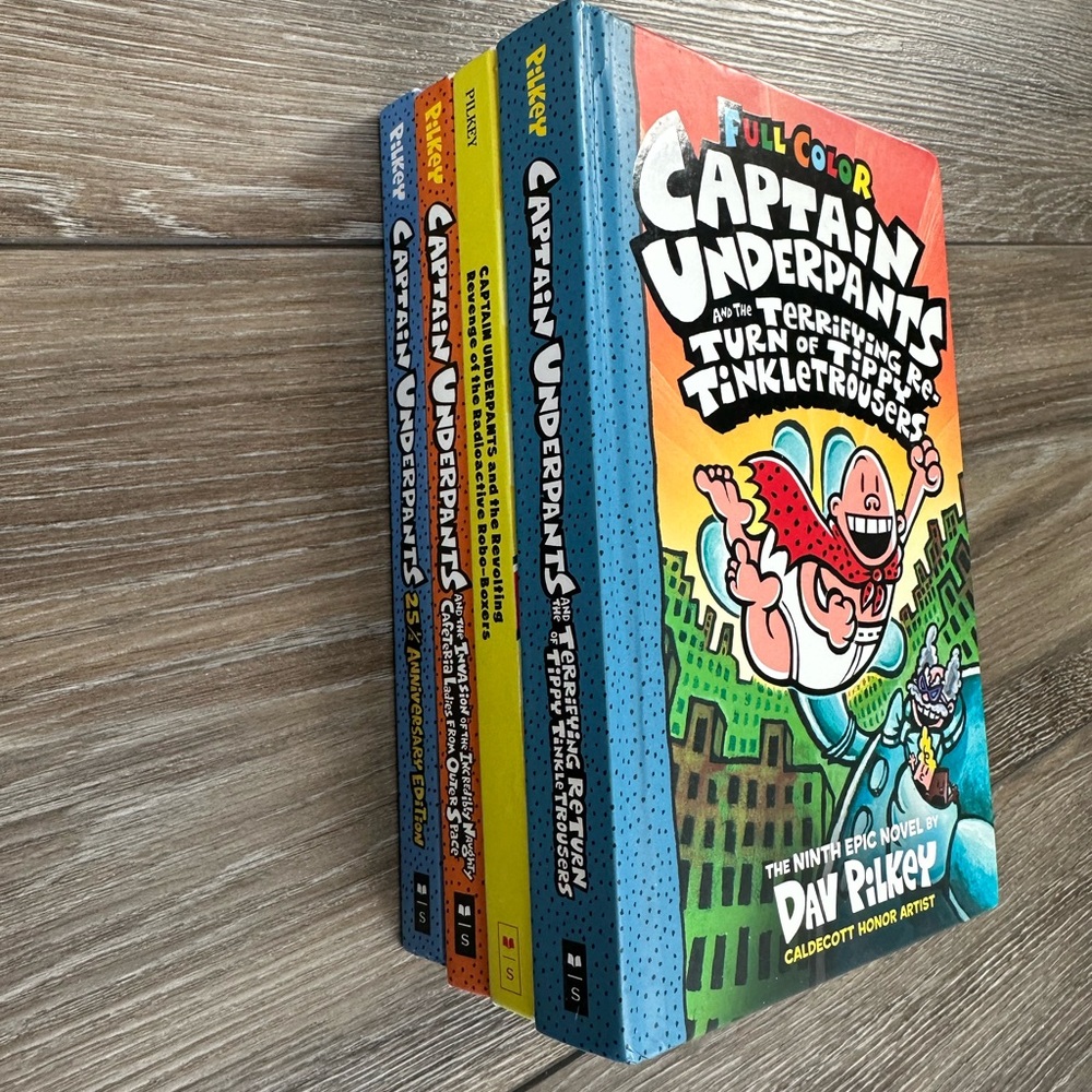 CAPTAIN UNDERPANTS 4 Books - Picture 8 of 10